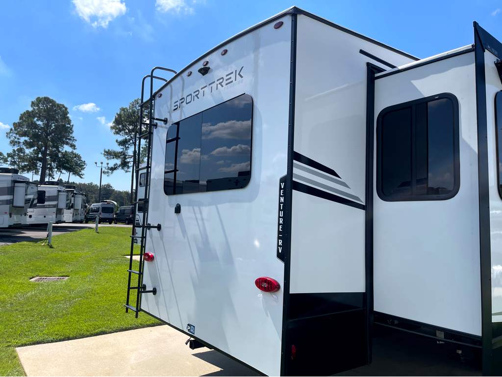 2027 VENTURE RV SPORTTREK 353VRK - Image 4