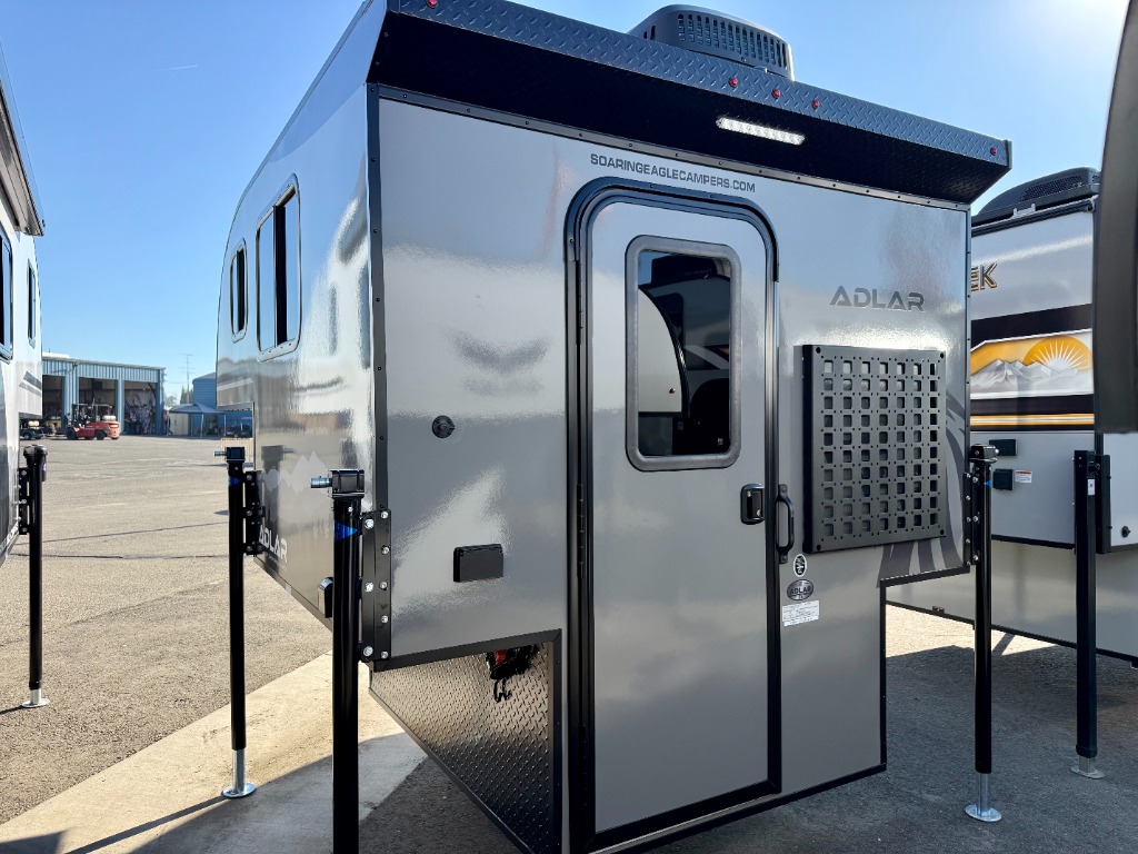 2026 Adlar Truck Topper 5.5 XL - Image 2