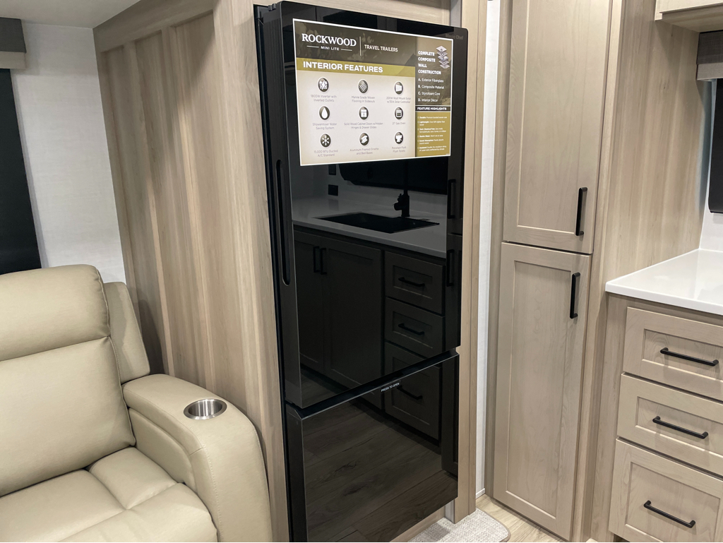 2026 Forest River Rockwood Mini Lite 2523MBR - Image 11