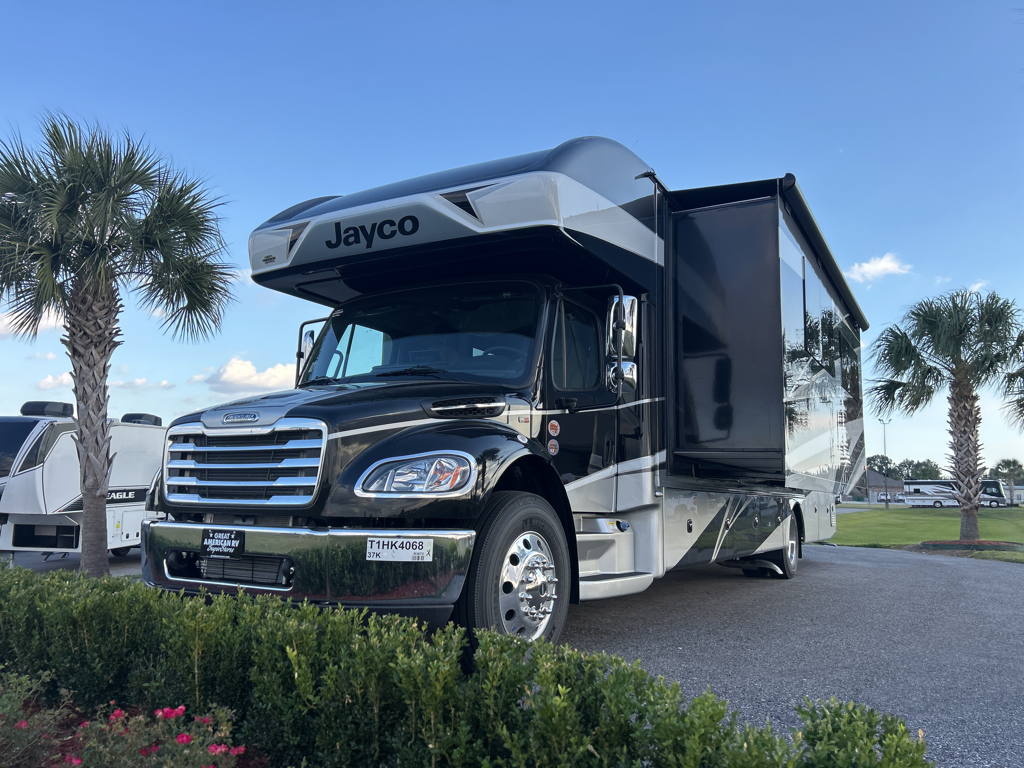 2026 JAYCO SENECA 37K - Image 2