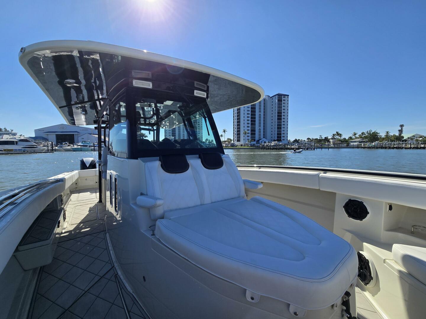 2018 HCB 42 Siesta - Image 35