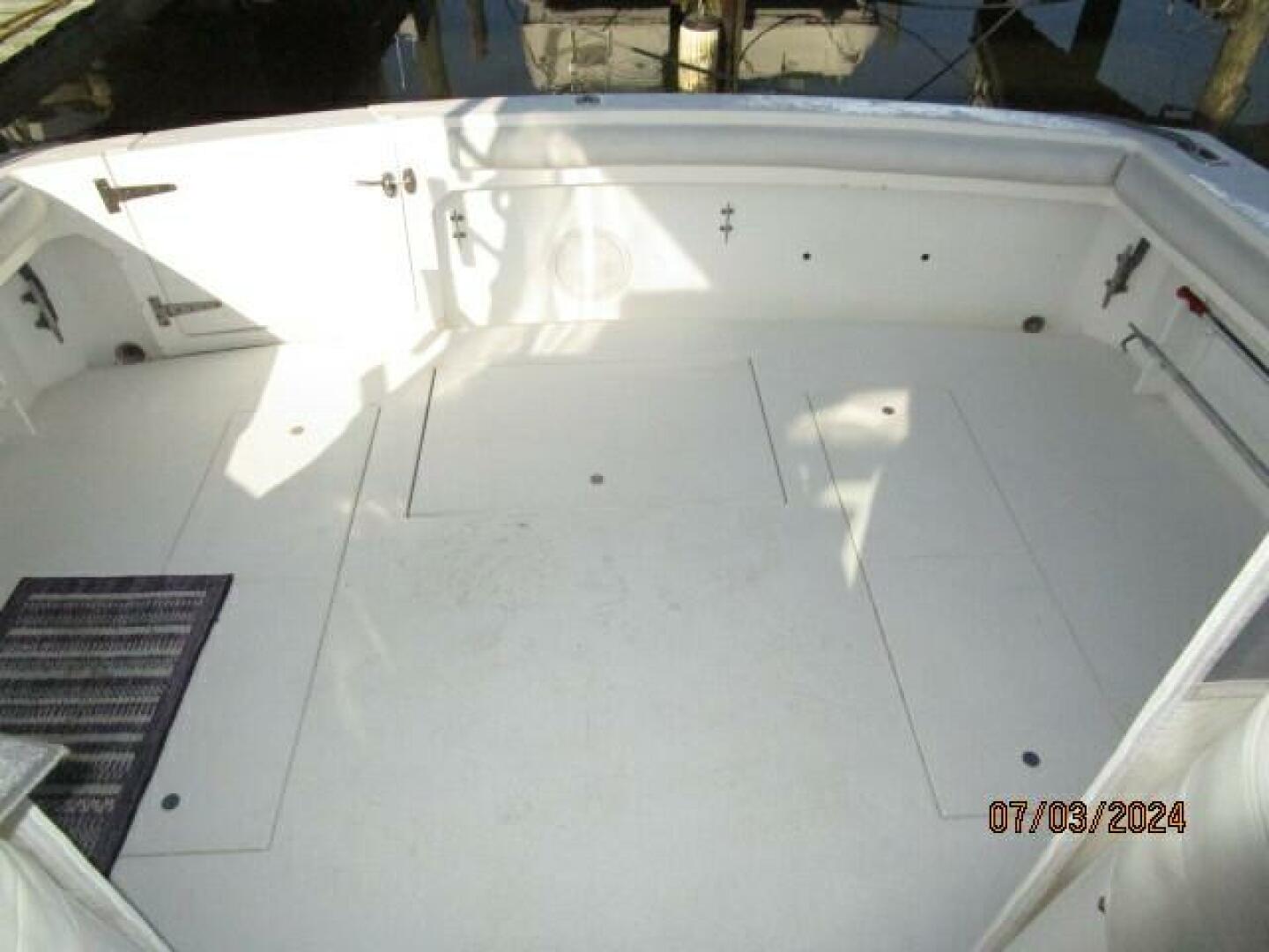 1996 Wellcraft 3300 Coastal - Image 19