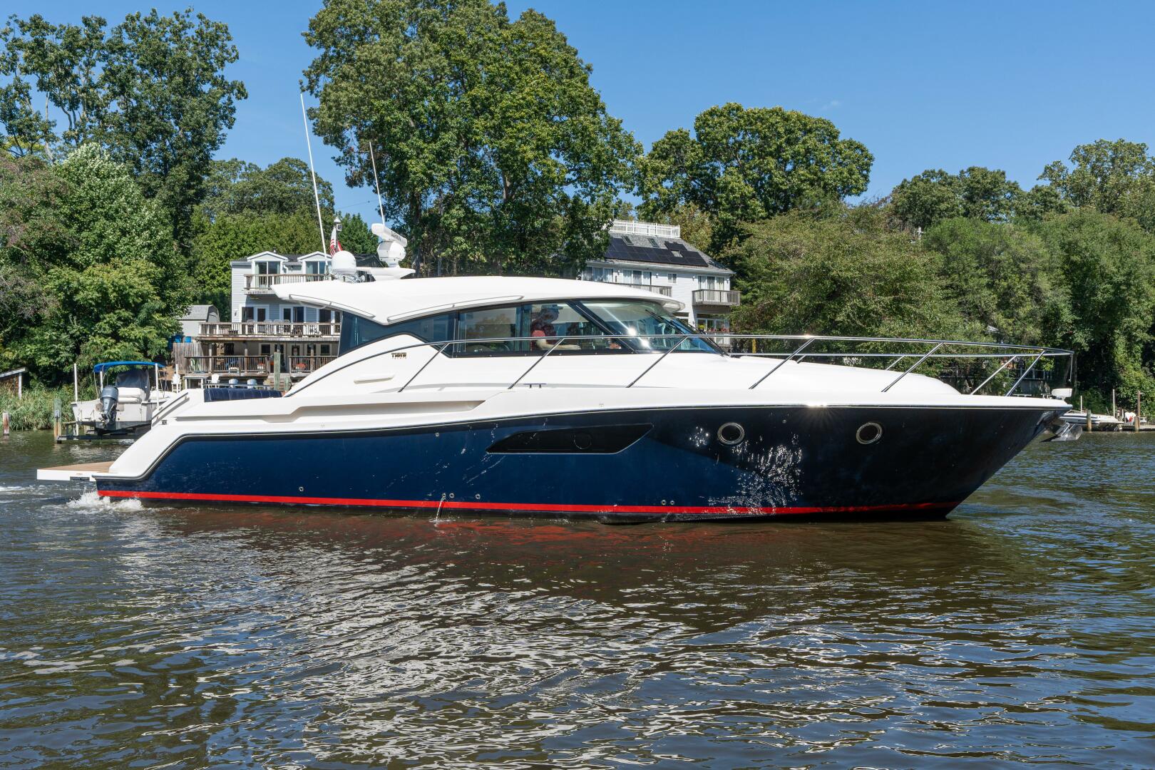 2015 Tiara Yachts 44 Coupe - Image 47
