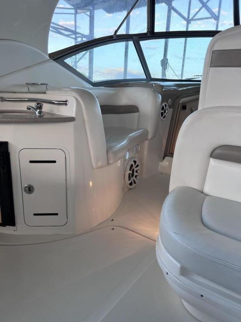 2005 Sea Ray Sundancer 320 - Image 32