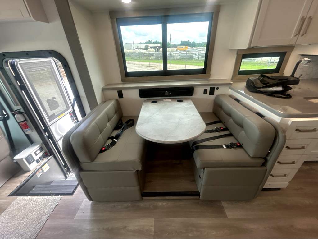 2027 ENTEGRA COACH VISION XL 36C - Image 18