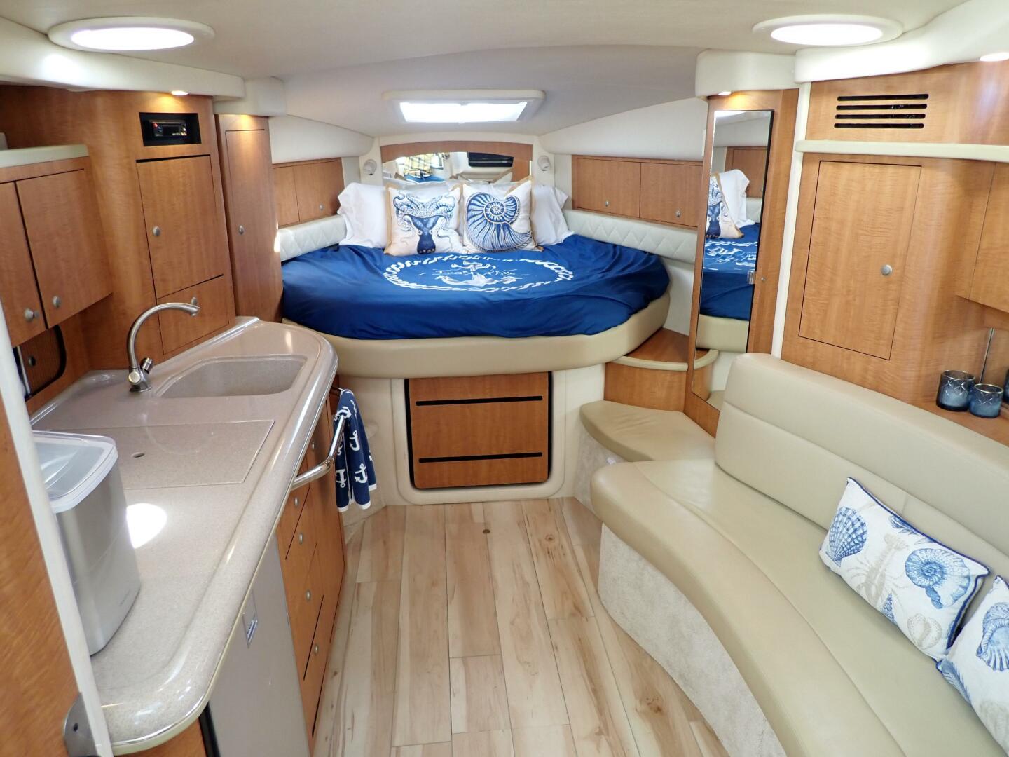 2006 Sea Ray 340 Sundancer - Image 19