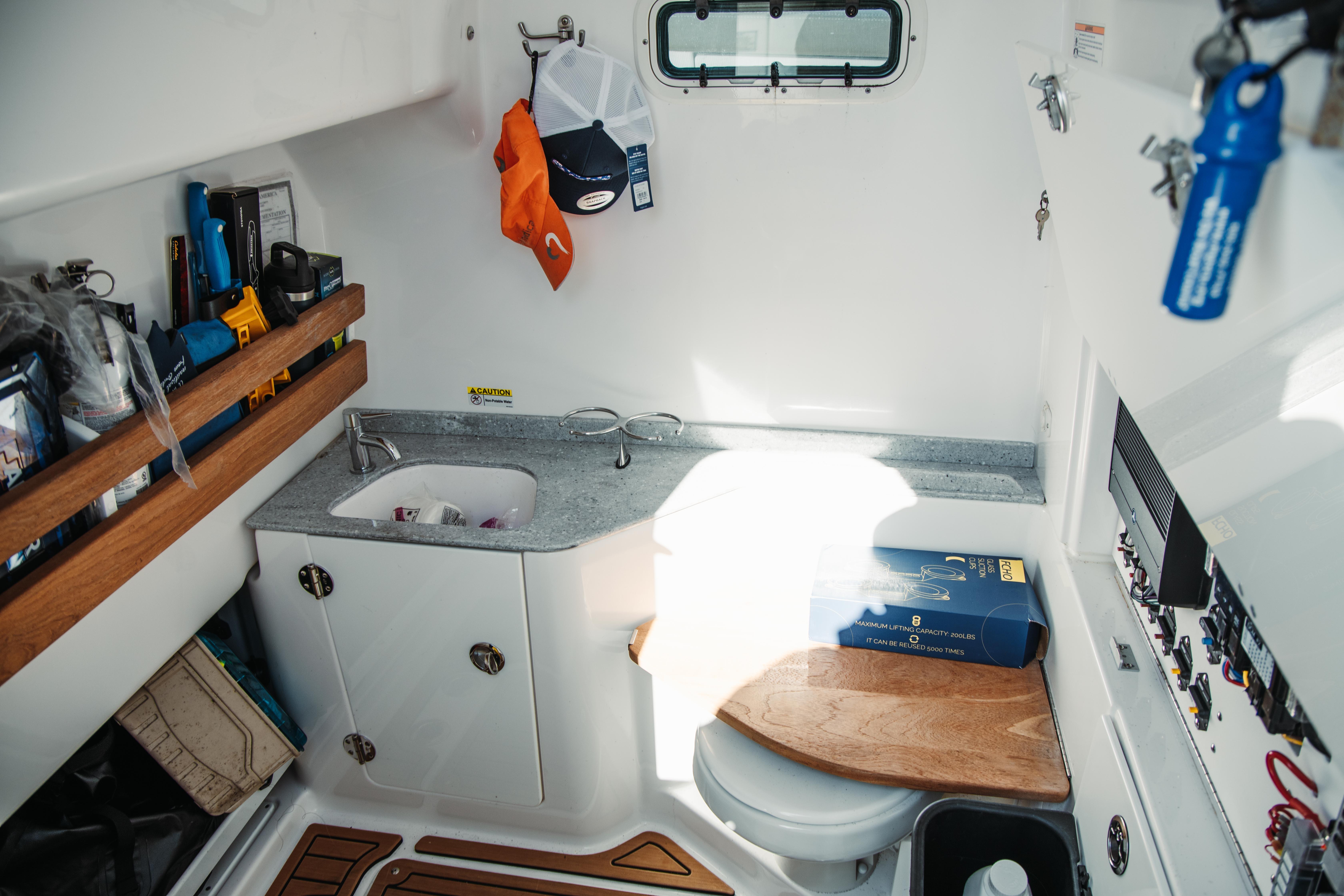 2024 Everglades 315 Center Console Standard - Image 63