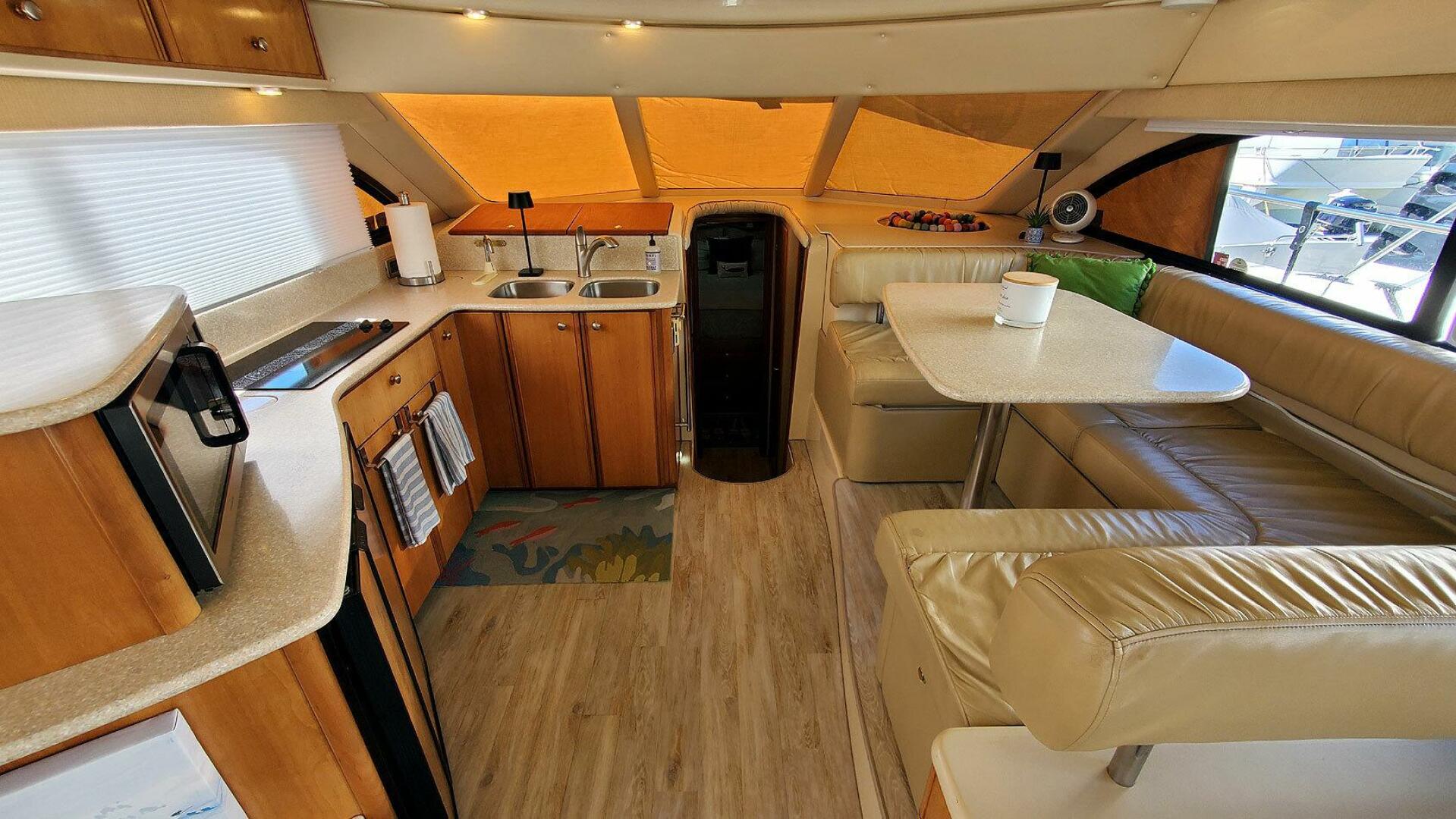 2004 Meridian 411 Sedan Bridge - Image 15