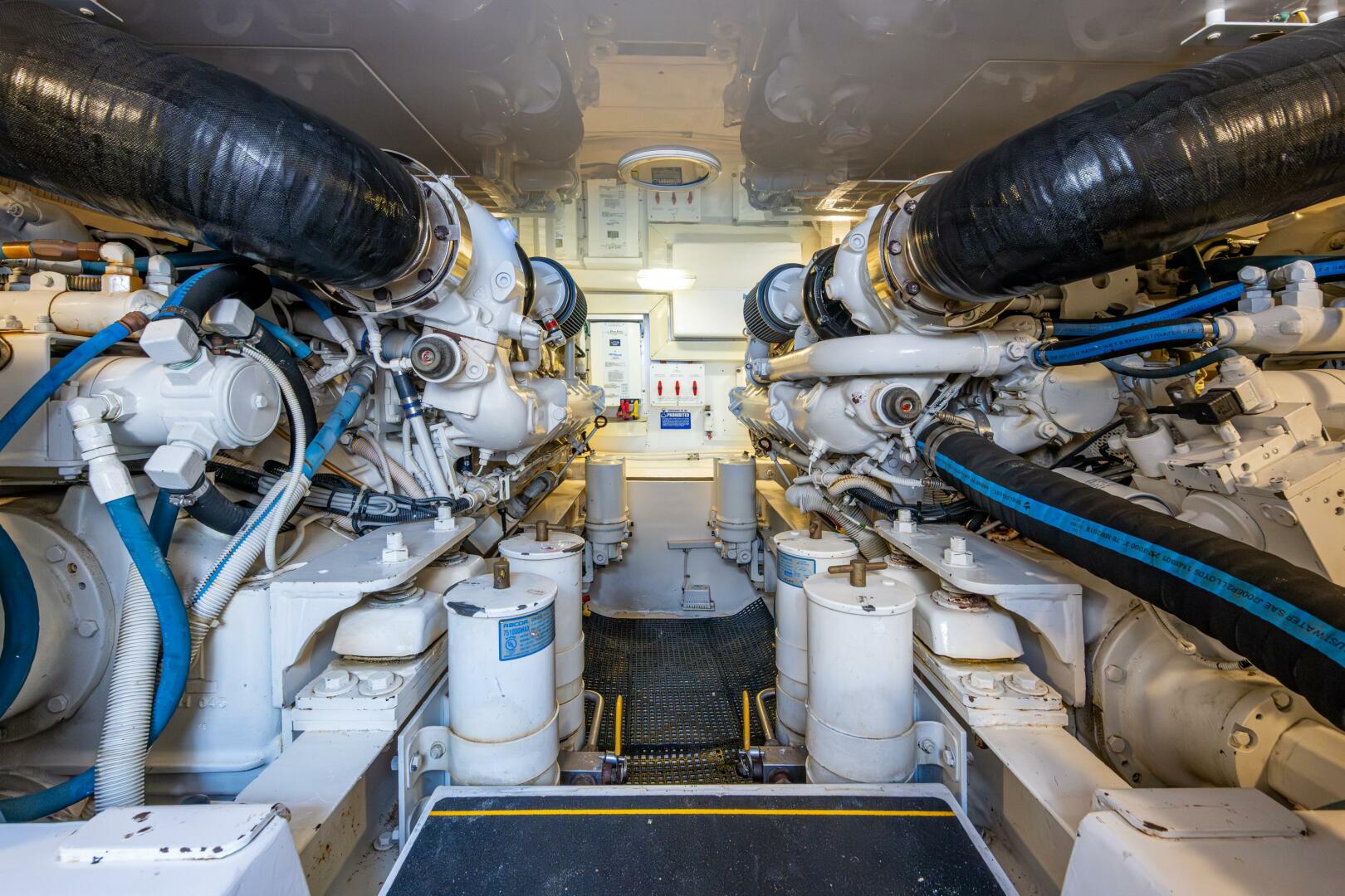2004 Viking 48 Convertible - Image 53