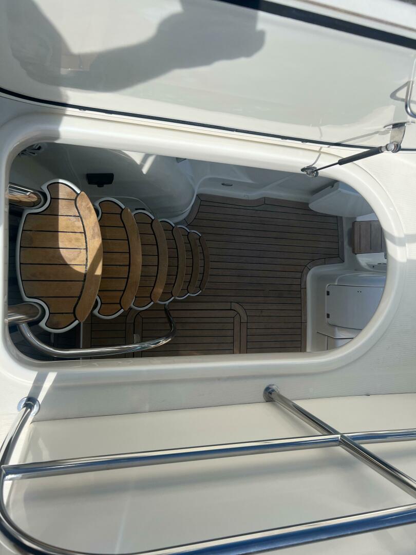 2004 Cranchi Atlantique 48 - Image 10