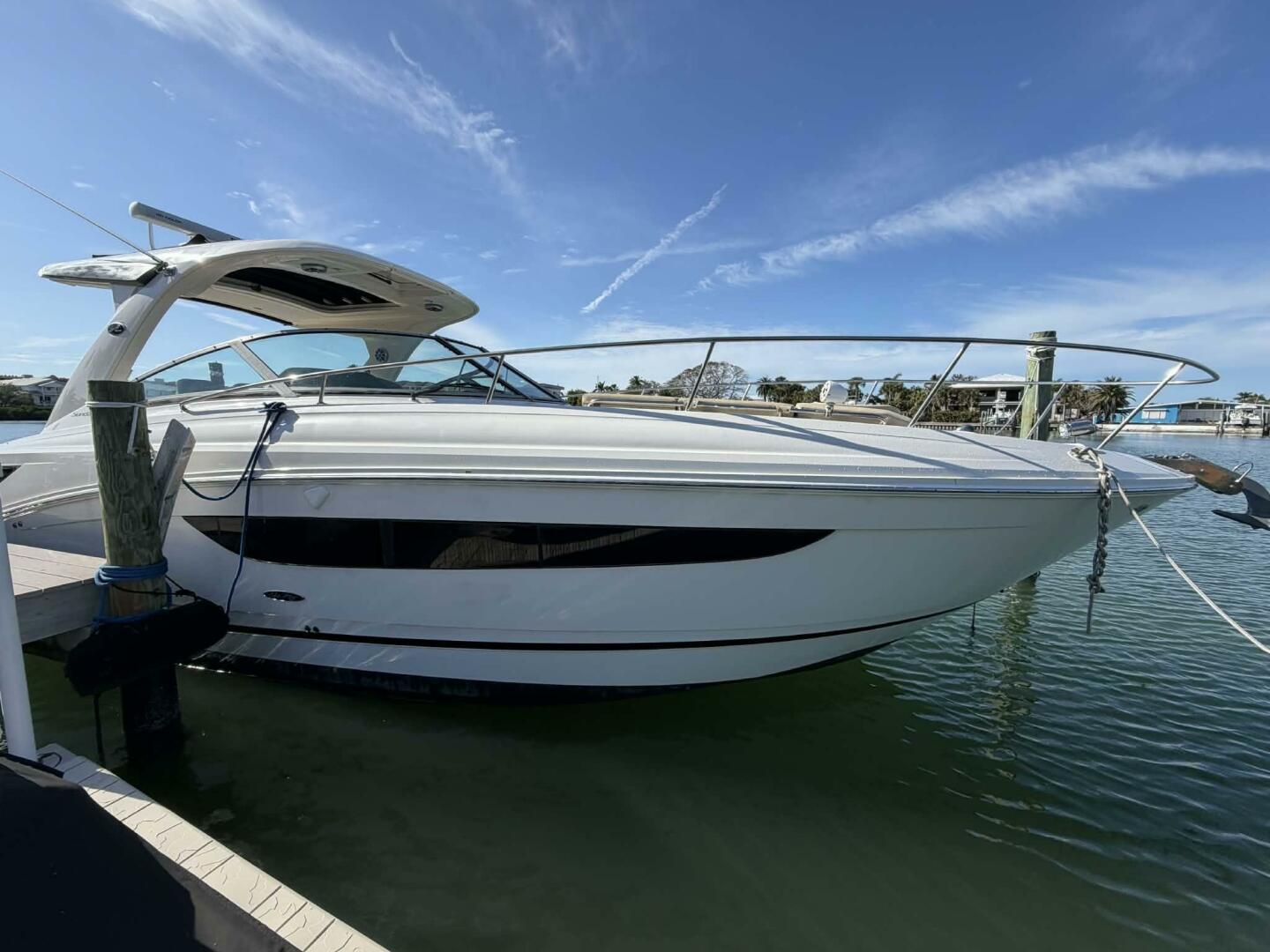 2016 Sea Ray 350 Sundancer - Image 12