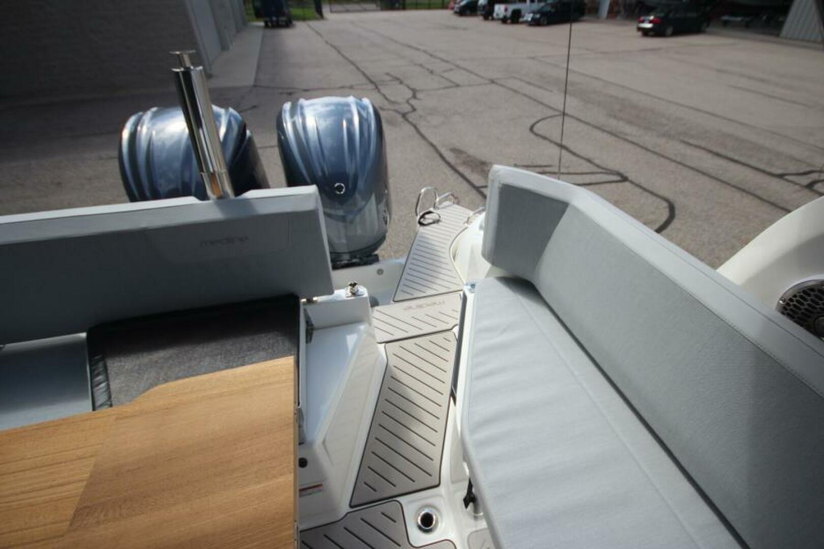 2024 Zodiac Medline 9 NEO - Image 32
