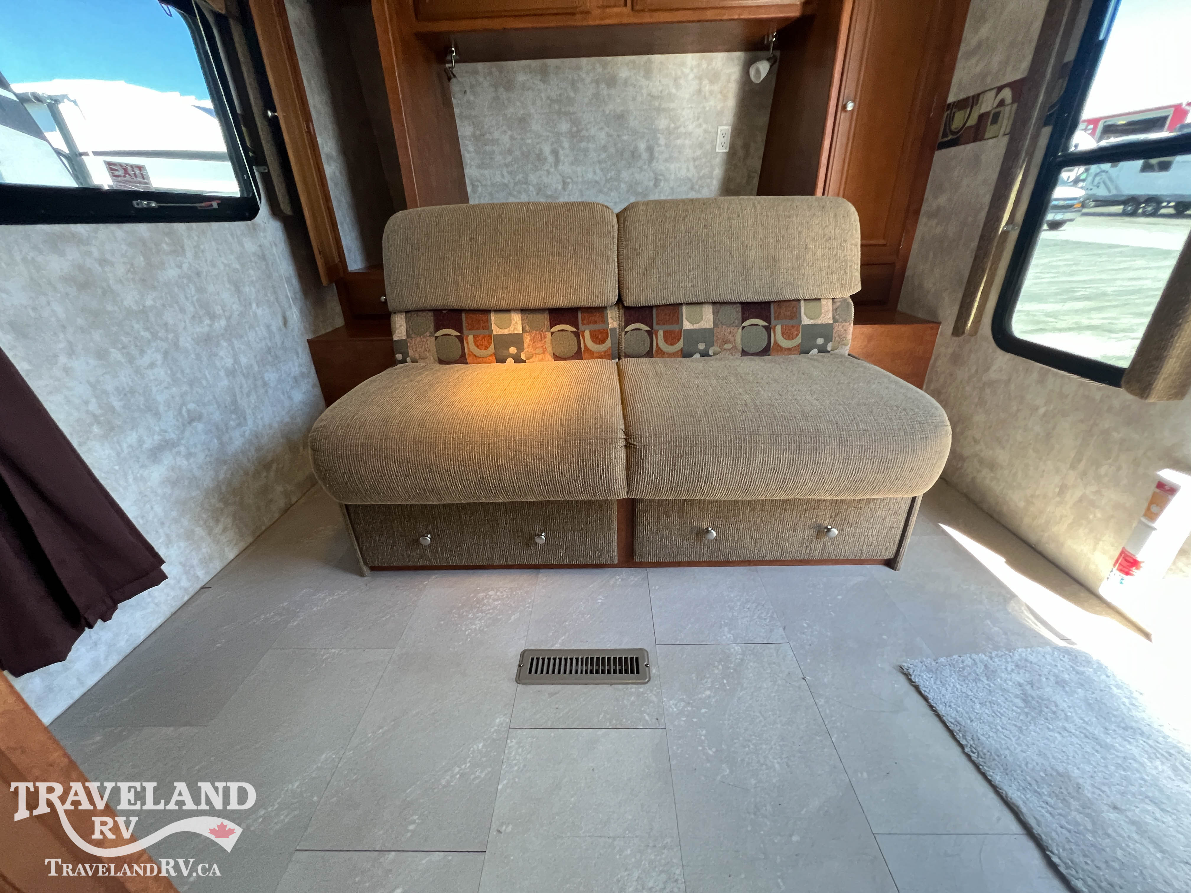 2009 PACIFIC COACHWORKS TANGO 224RB HMS - Image 10