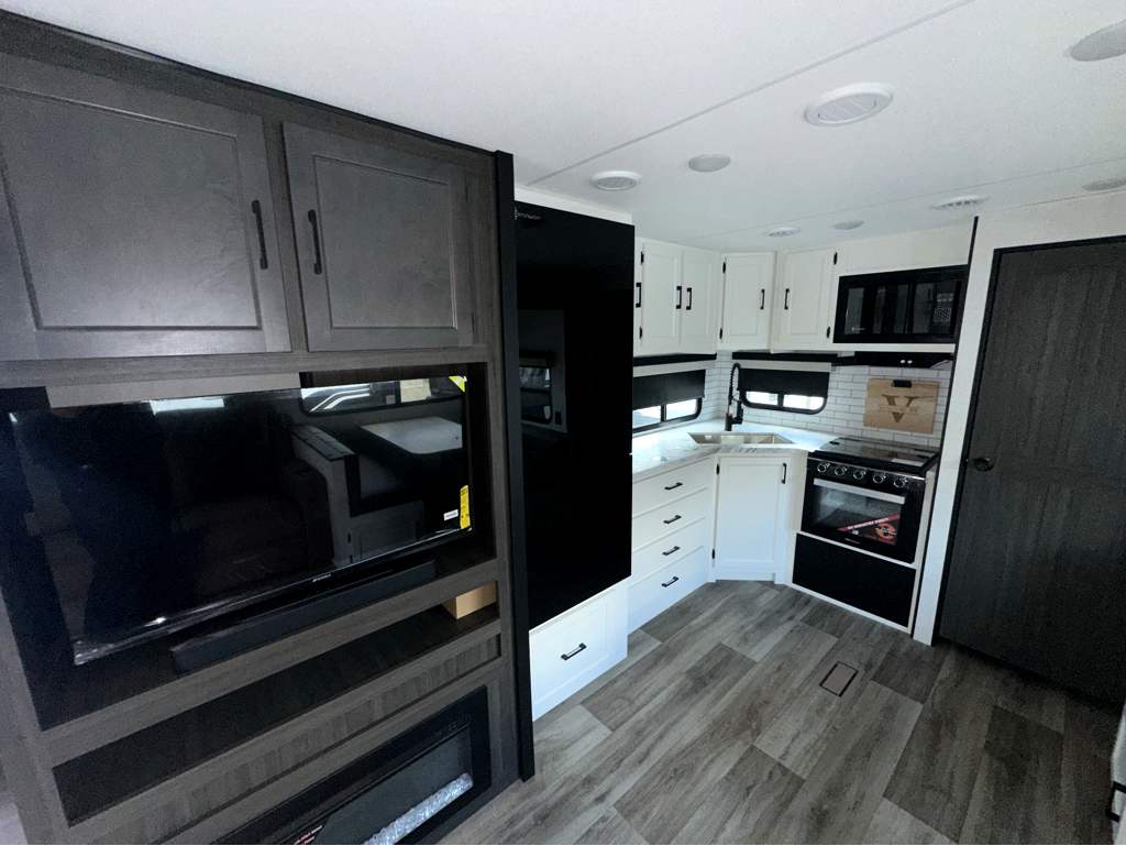 2026 VENTURE RV SPORTTREK 291VRK - Image 11