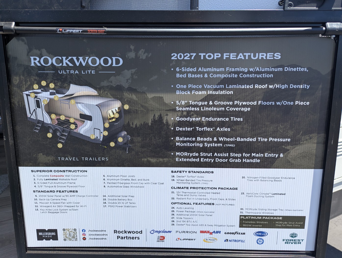 2027 Forest River Rockwood Ultra Lite 2608BS - Image 10