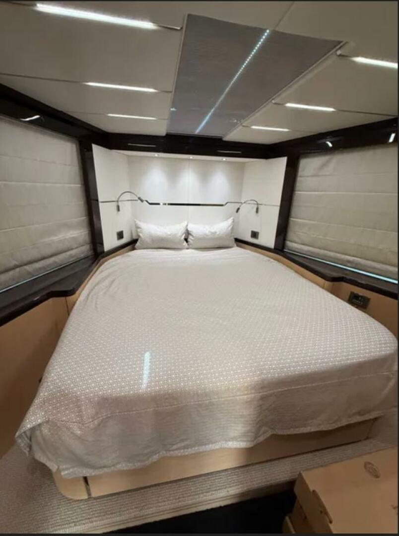 2017 Sunseeker 68 Predator - Image 26