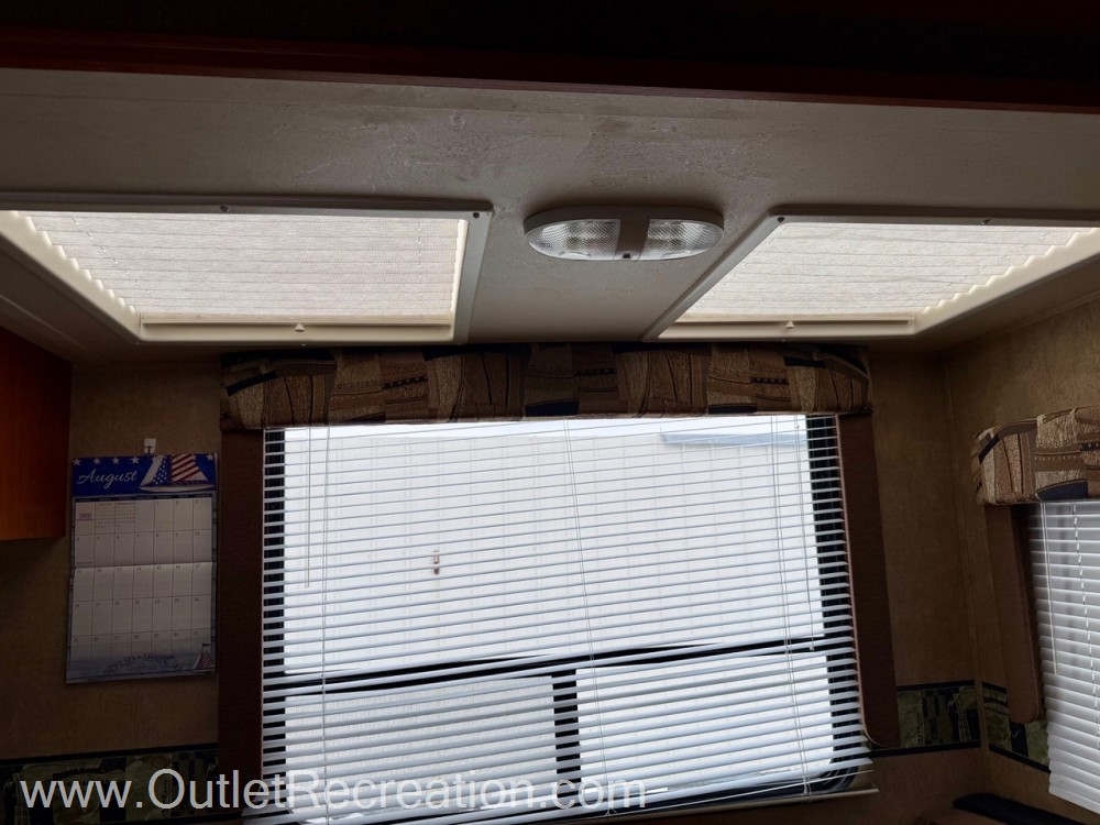2011 FOREST RIVER CHEROKEE 26RL - Image 12