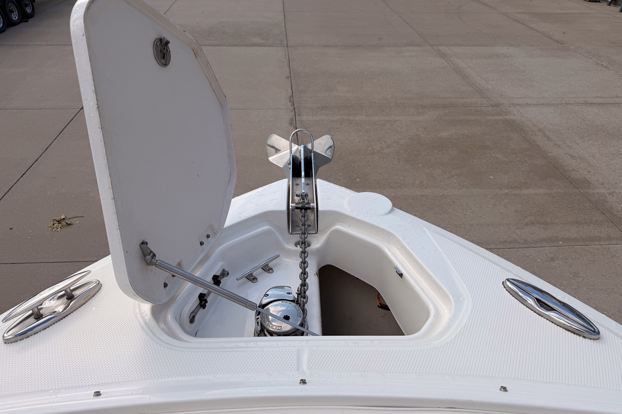 2012 Chaparral 327 SSX - Image 19