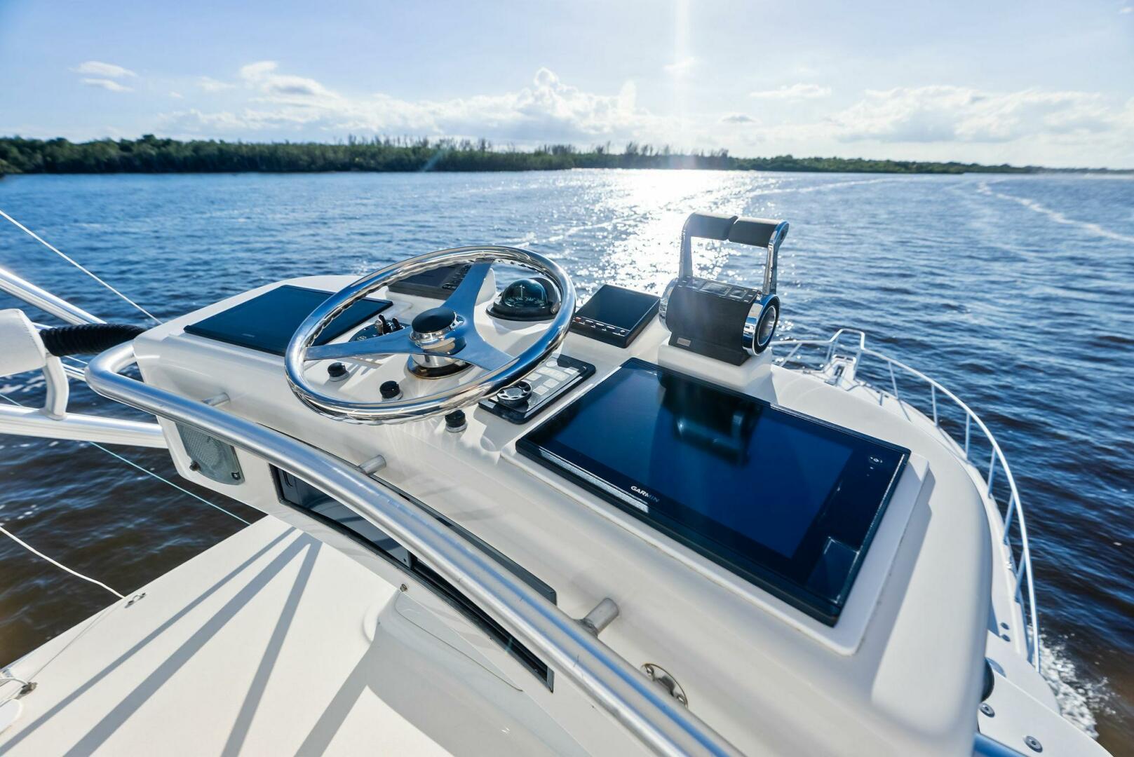 2006 Cabo 45 Express - Image 15