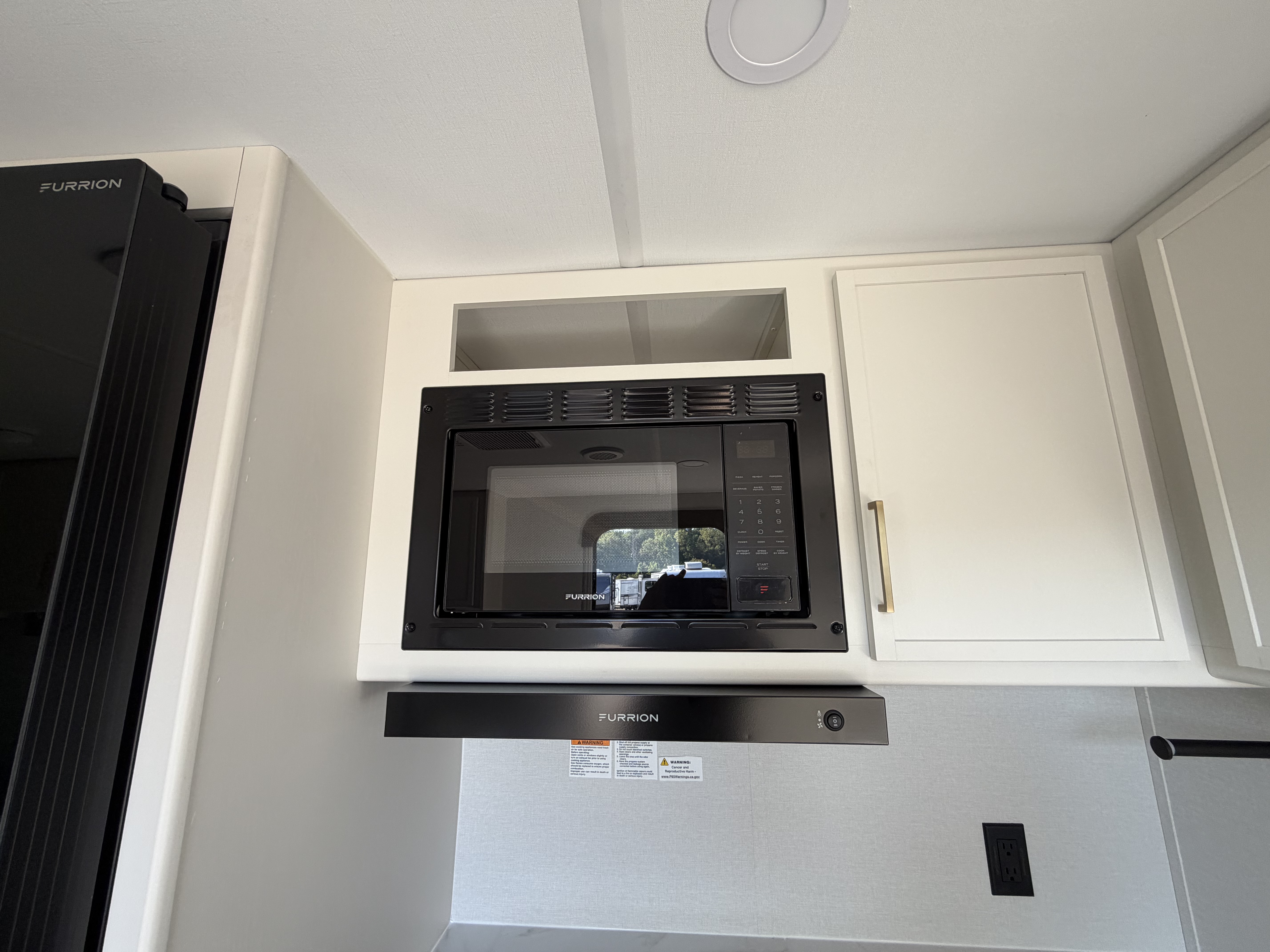 2027 GRAND DESIGN TRANSCEND 24BHX - Image 19