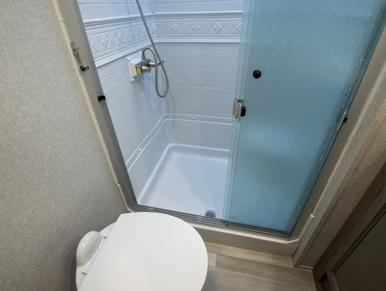 2022 Coachmen Chaparral 373MBRB - Image 29