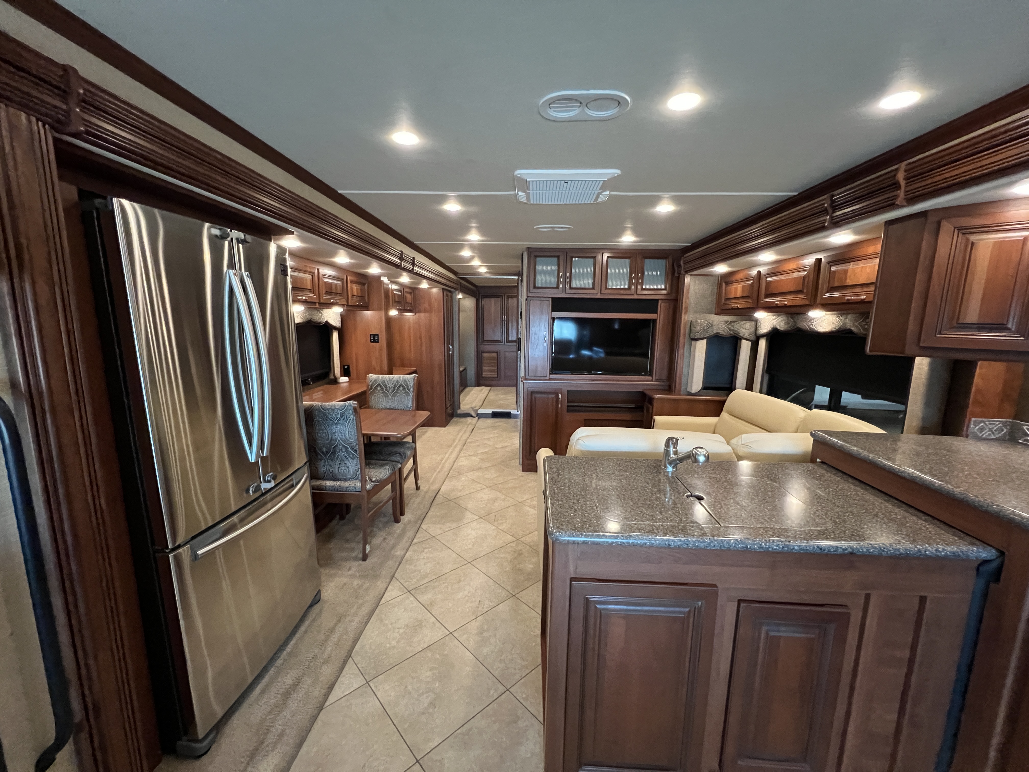 2015 Holiday Rambler Ambassador 38FST - Image 3