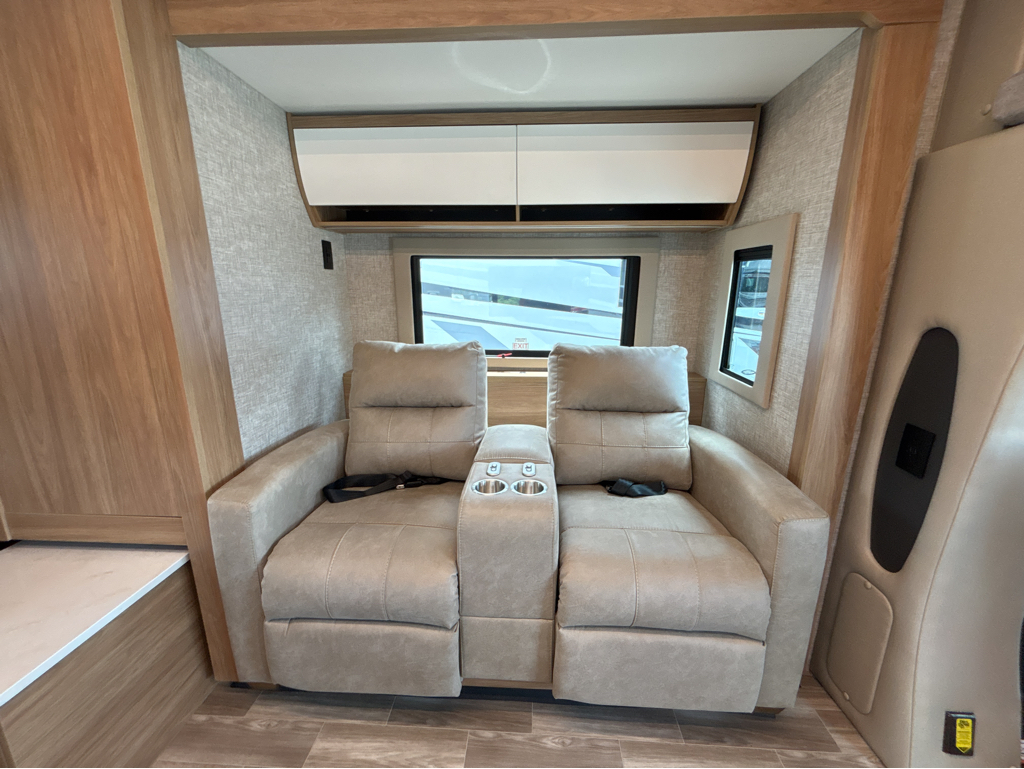 2026 TIFFIN WAYFARER 25 XPW - Image 9
