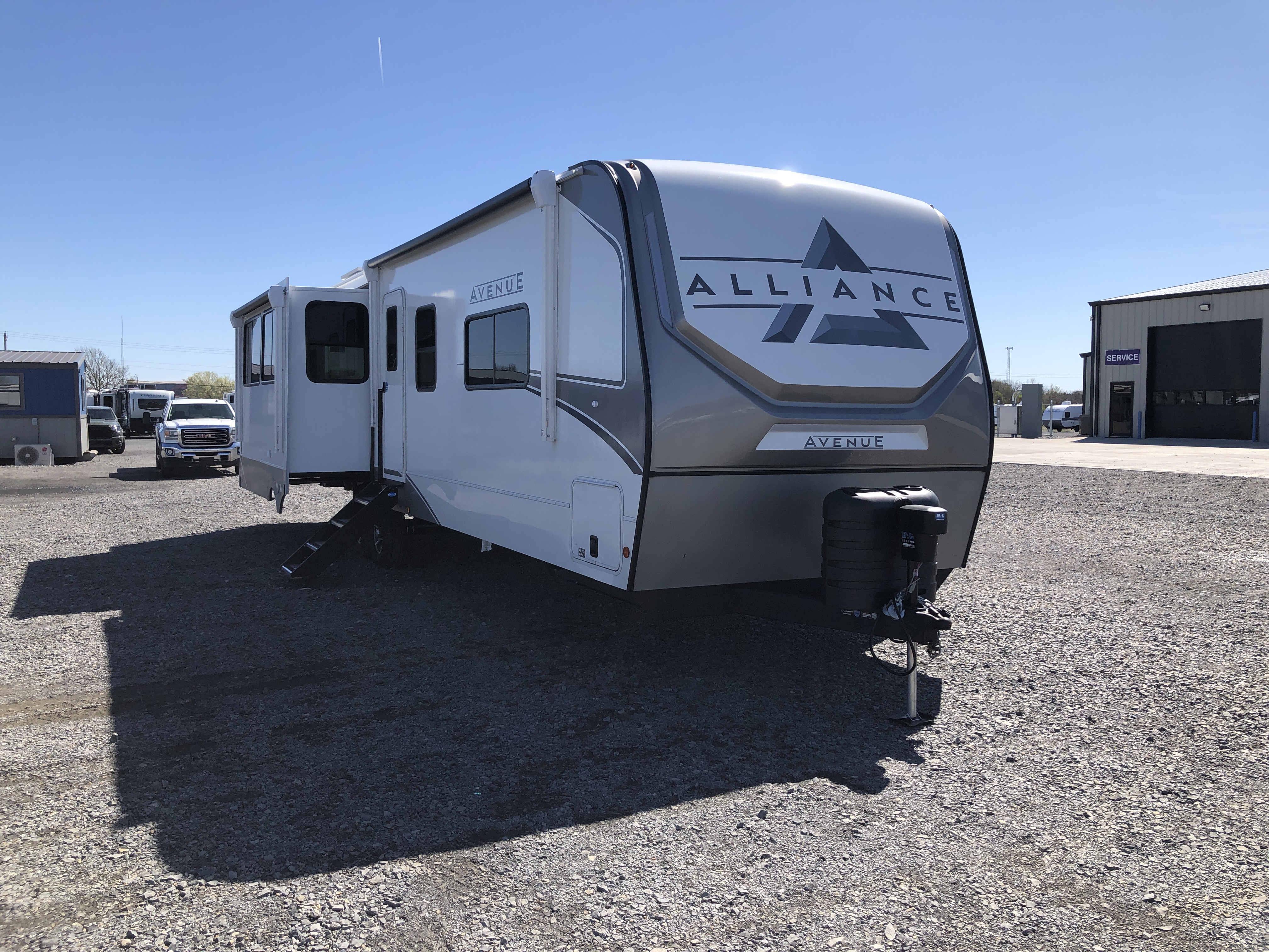 2026 Alliance RV Avenue 332RL - Image 1