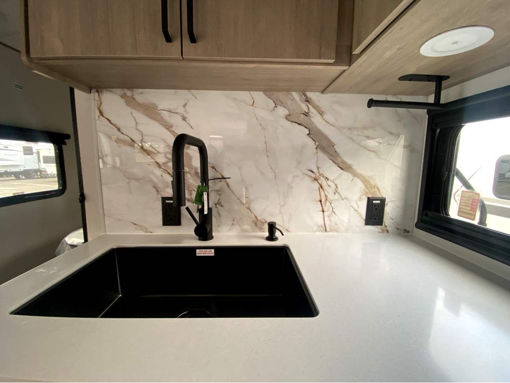 2026 GRAND DESIGN IMAGINE 2800BH - Image 18