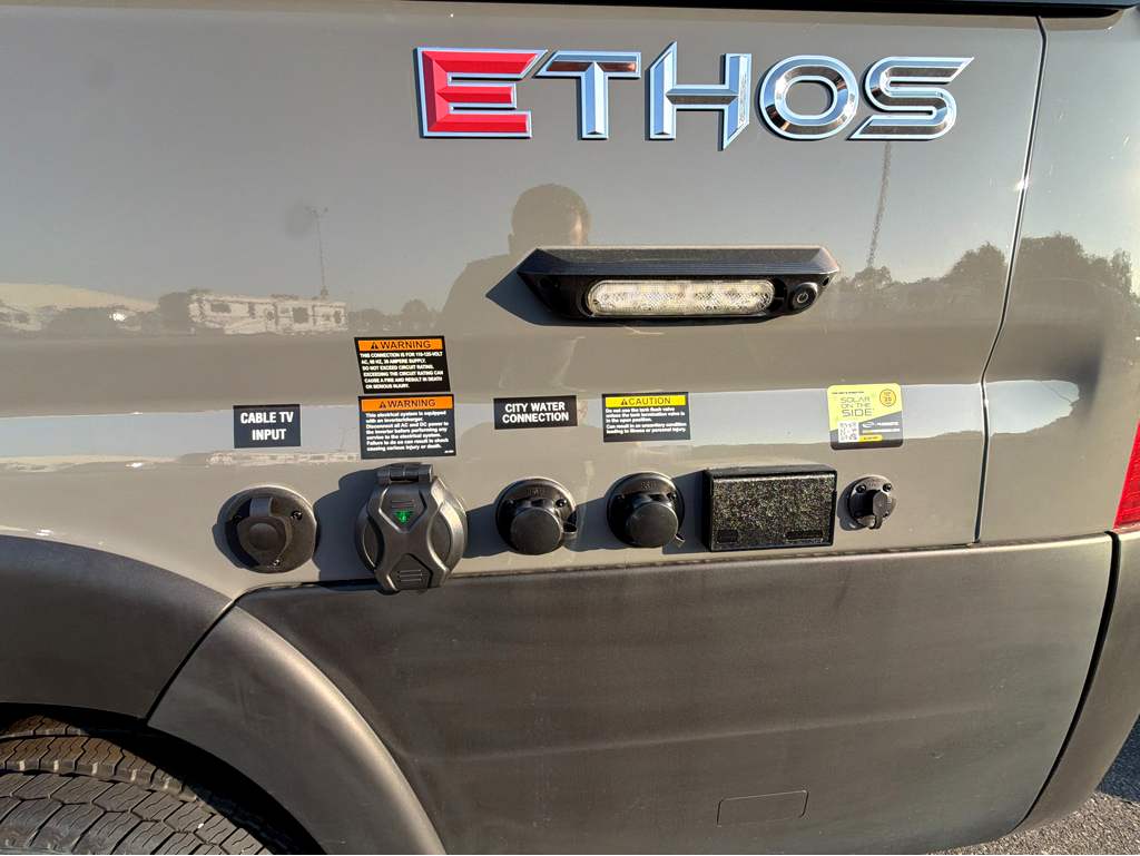 2027 ENTEGRA COACH ETHOS 20T - Image 9