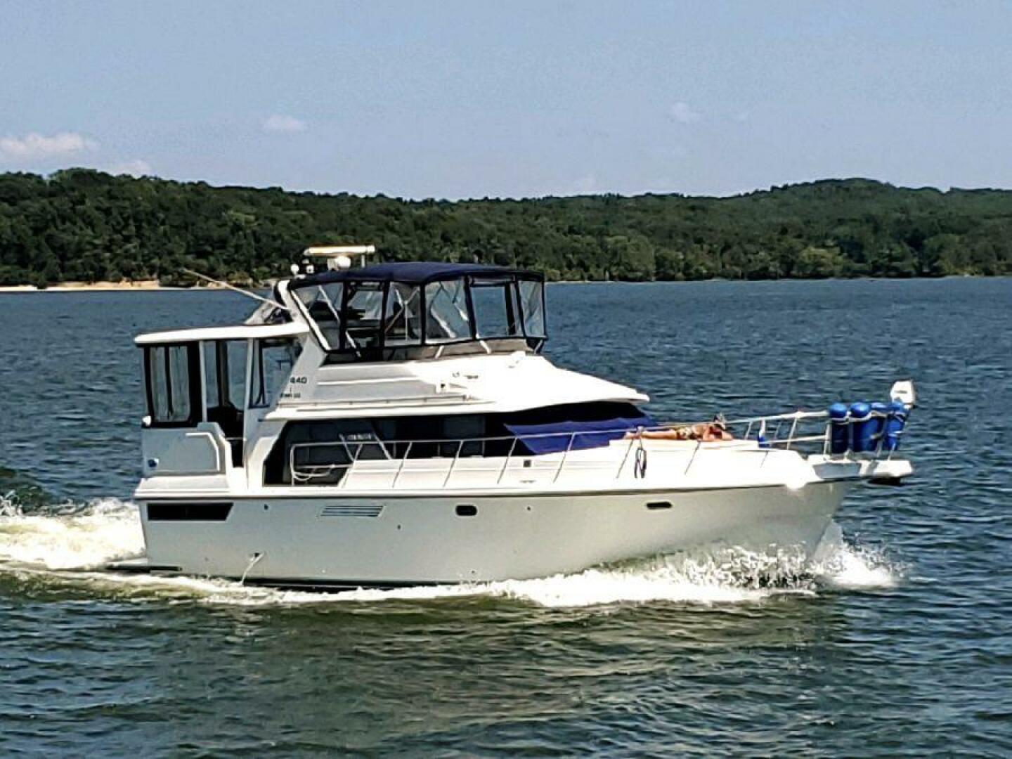 1995 Carver 440 Aft Cabin - Image 72