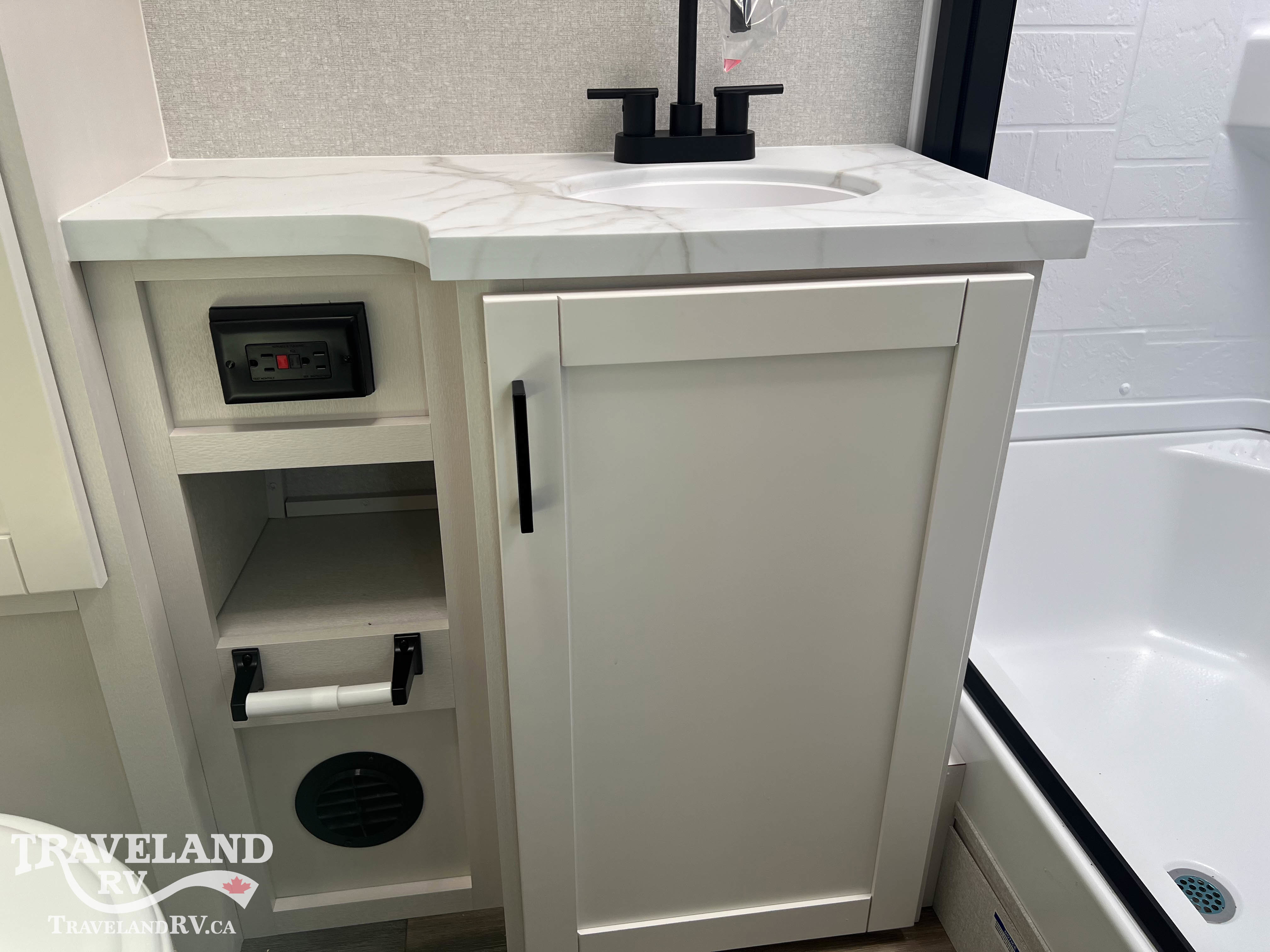 2026 Highland Ridge Range Lite 211RKM - Image 24
