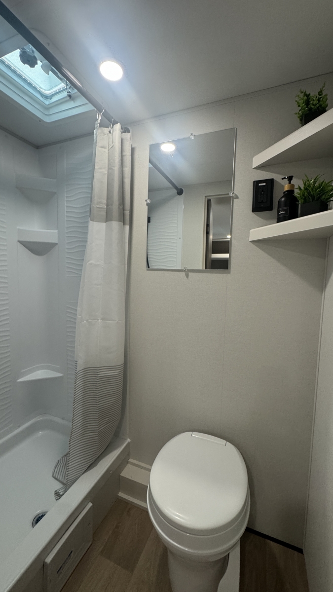2026 Grand Design Transcend ONE 151BH - Image 15