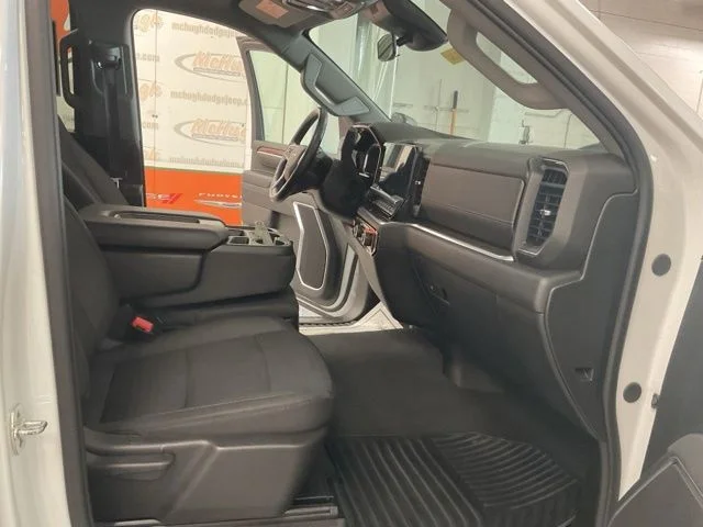 2025 Chevrolet Silverado 2500HD 4WD Crew Cab 172" LT - Image 25
