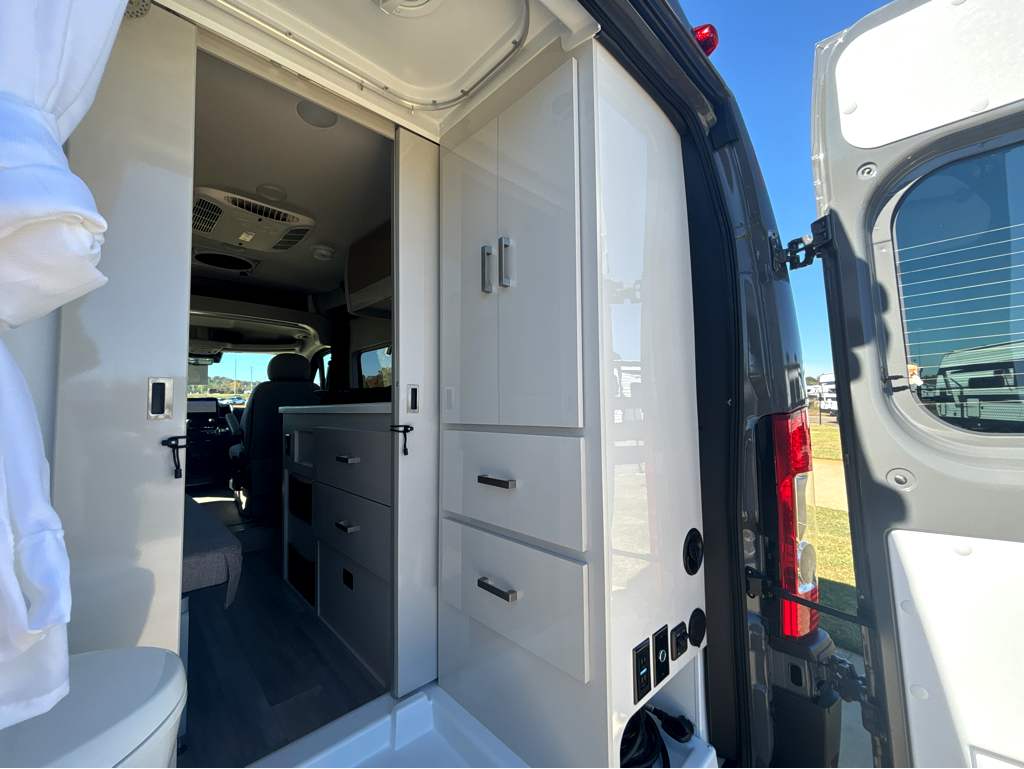 2026 THOR MOTOR COACH SCOPE 18M - Image 17