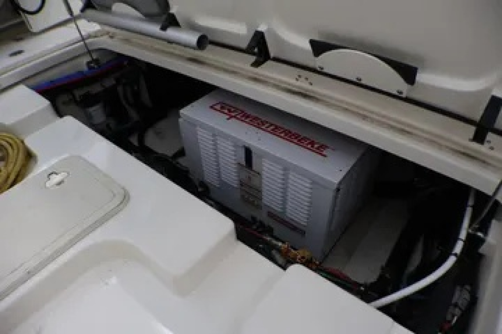 2020 Boston Whaler Conquest - Image 19