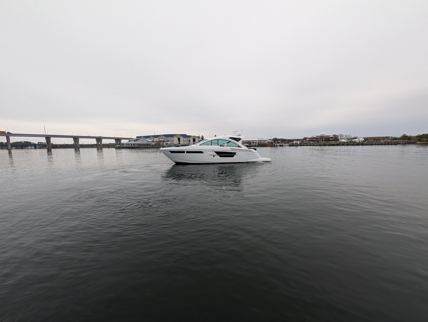 2022 Cruisers Yachts 54 Cantius - Image 4