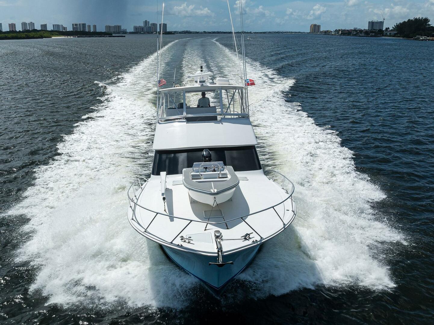 2000 Viking 50 Convertible - Image 3