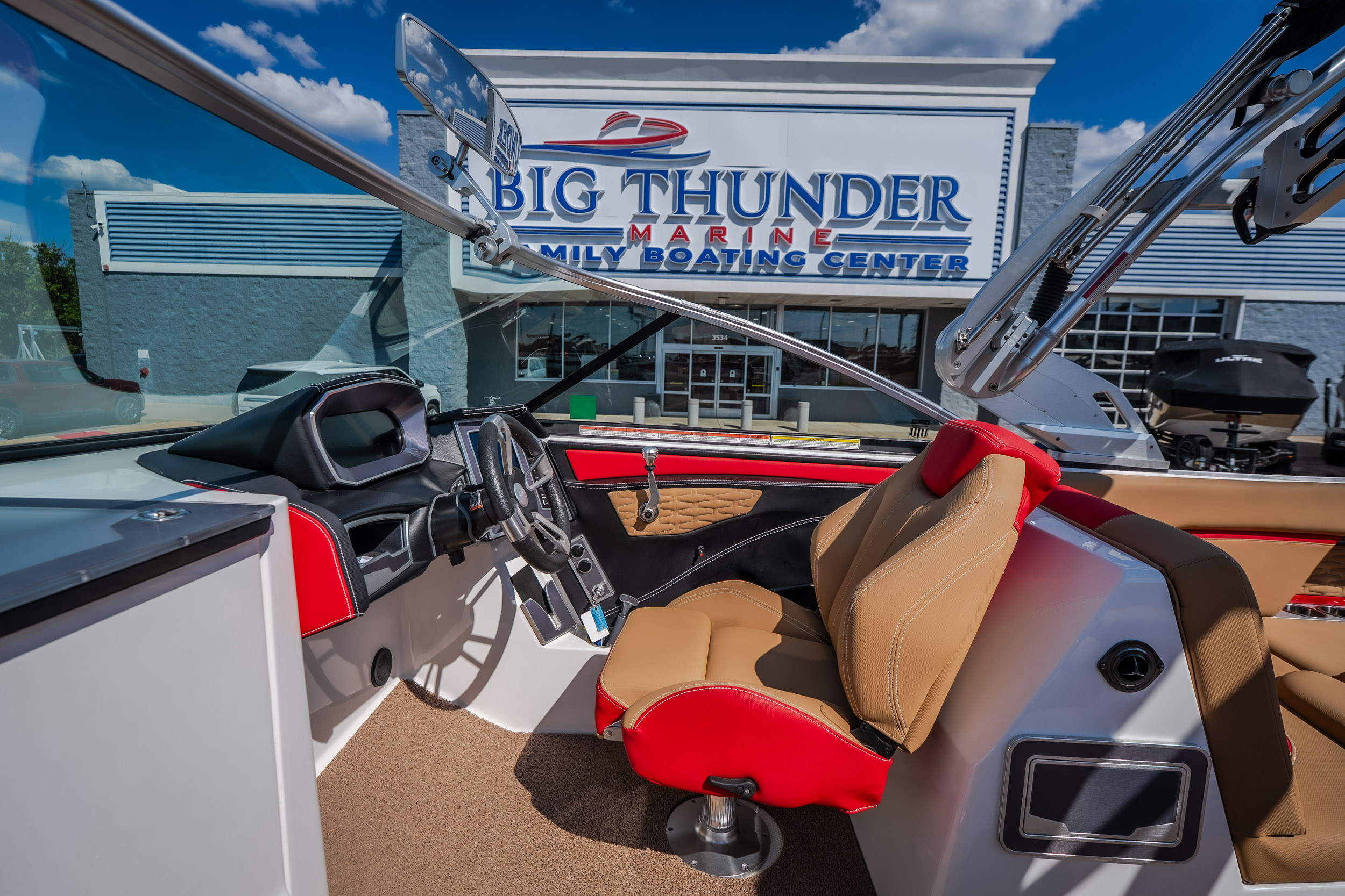 2020 MasterCraft X26 - Image 31