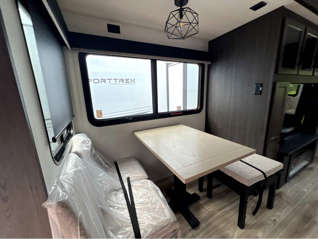 2027 VENTURE RV SPORTTREK 363VFR - Image 7