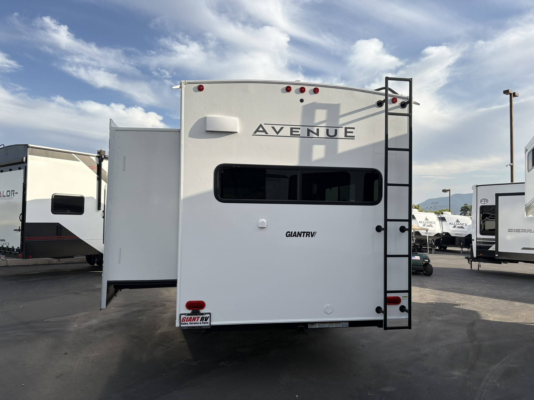 2026 Alliance RV Avenue 23ML - Image 3