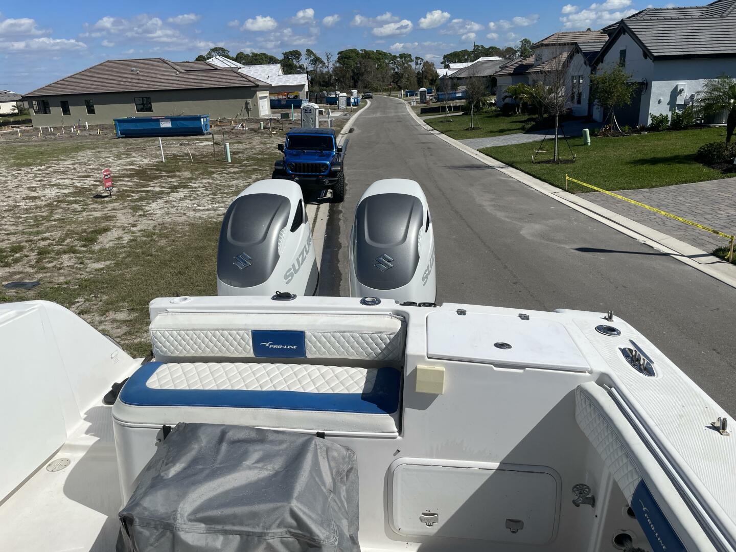 2004 Pro-Line 30 Express Walkaround - Image 20