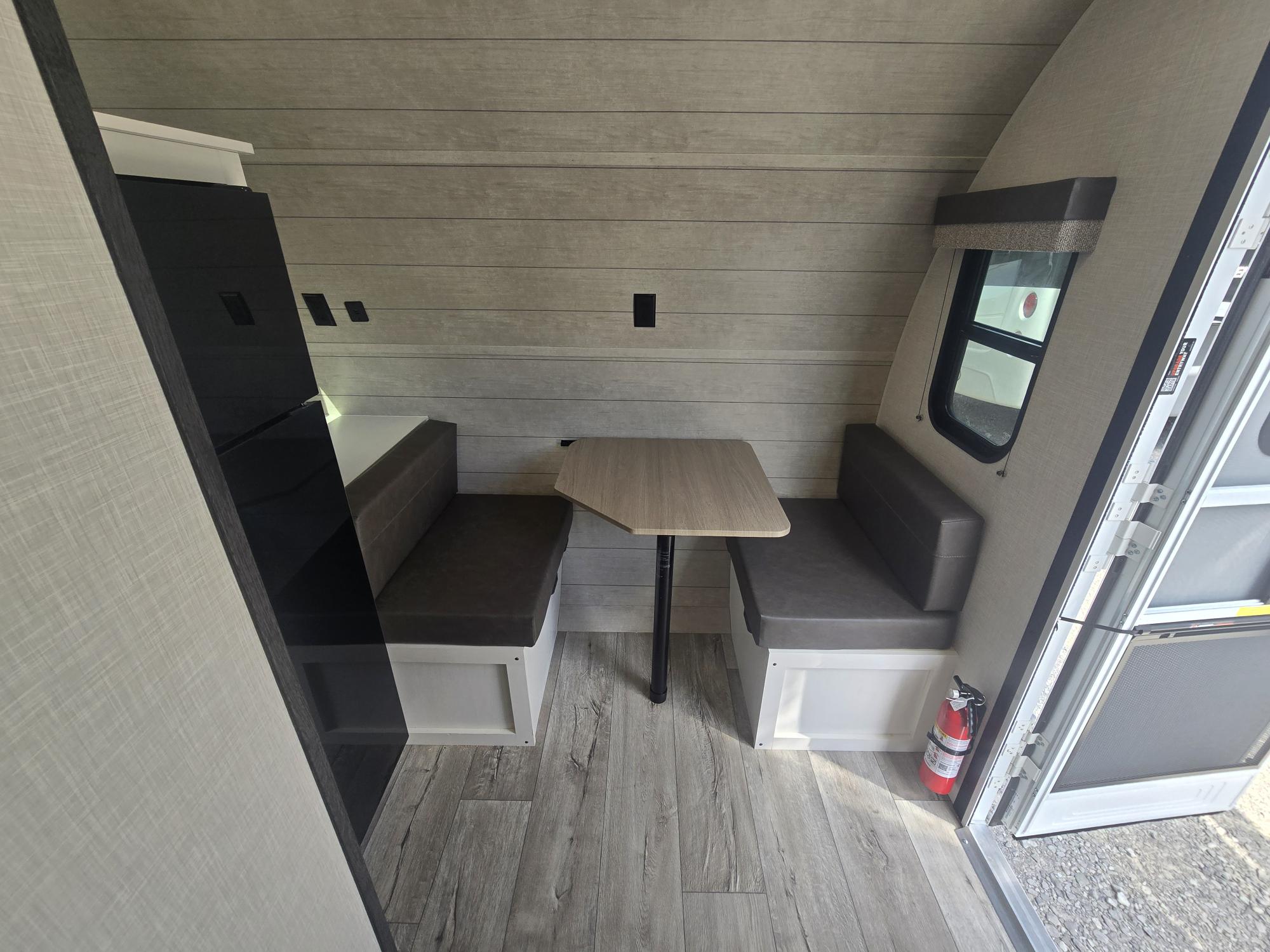 2026 VENTURE RV SIENNA 140VFD - Image 4