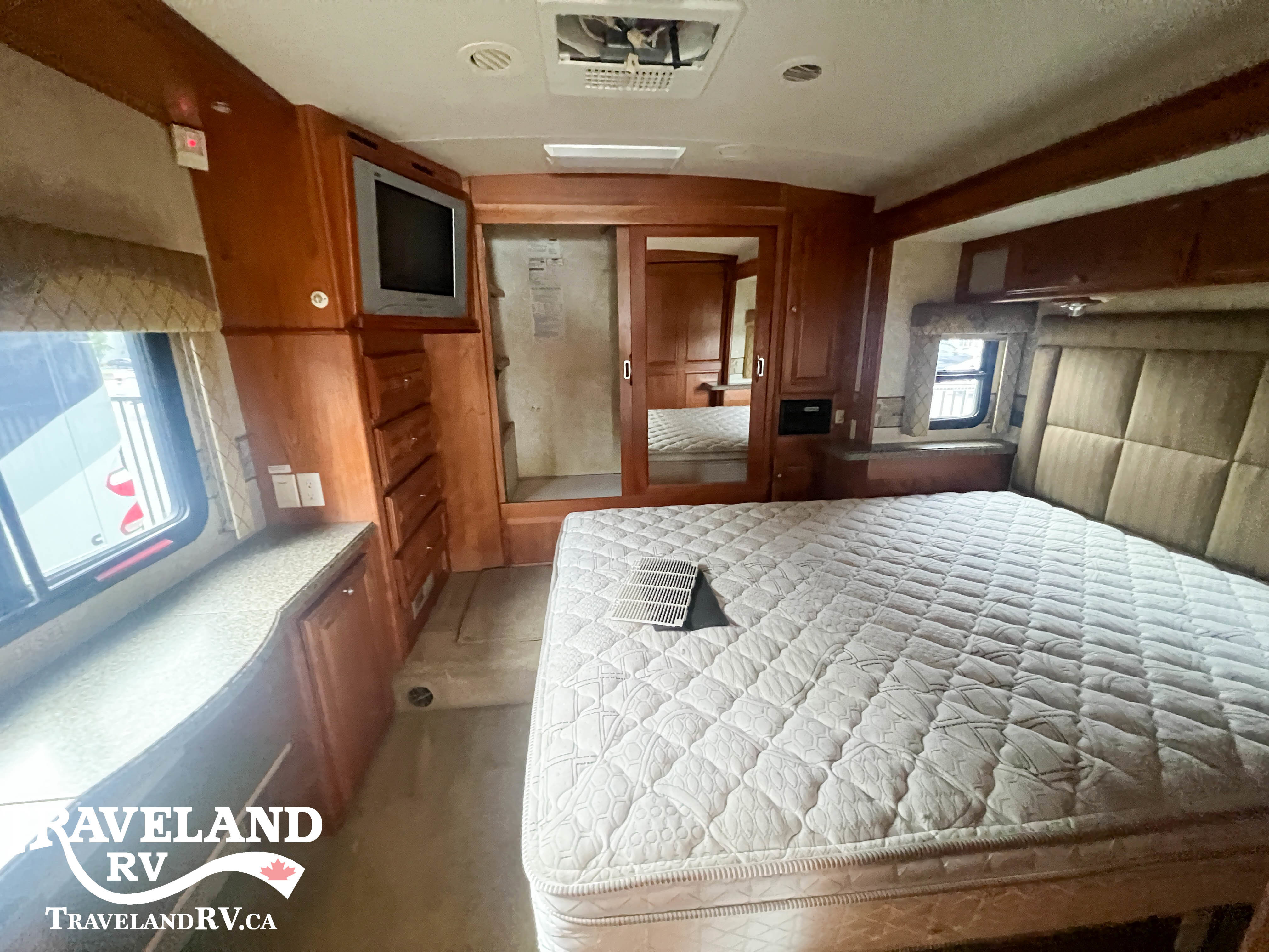 2005 TRIPLE E EMPRESS 3902FB - Image 28