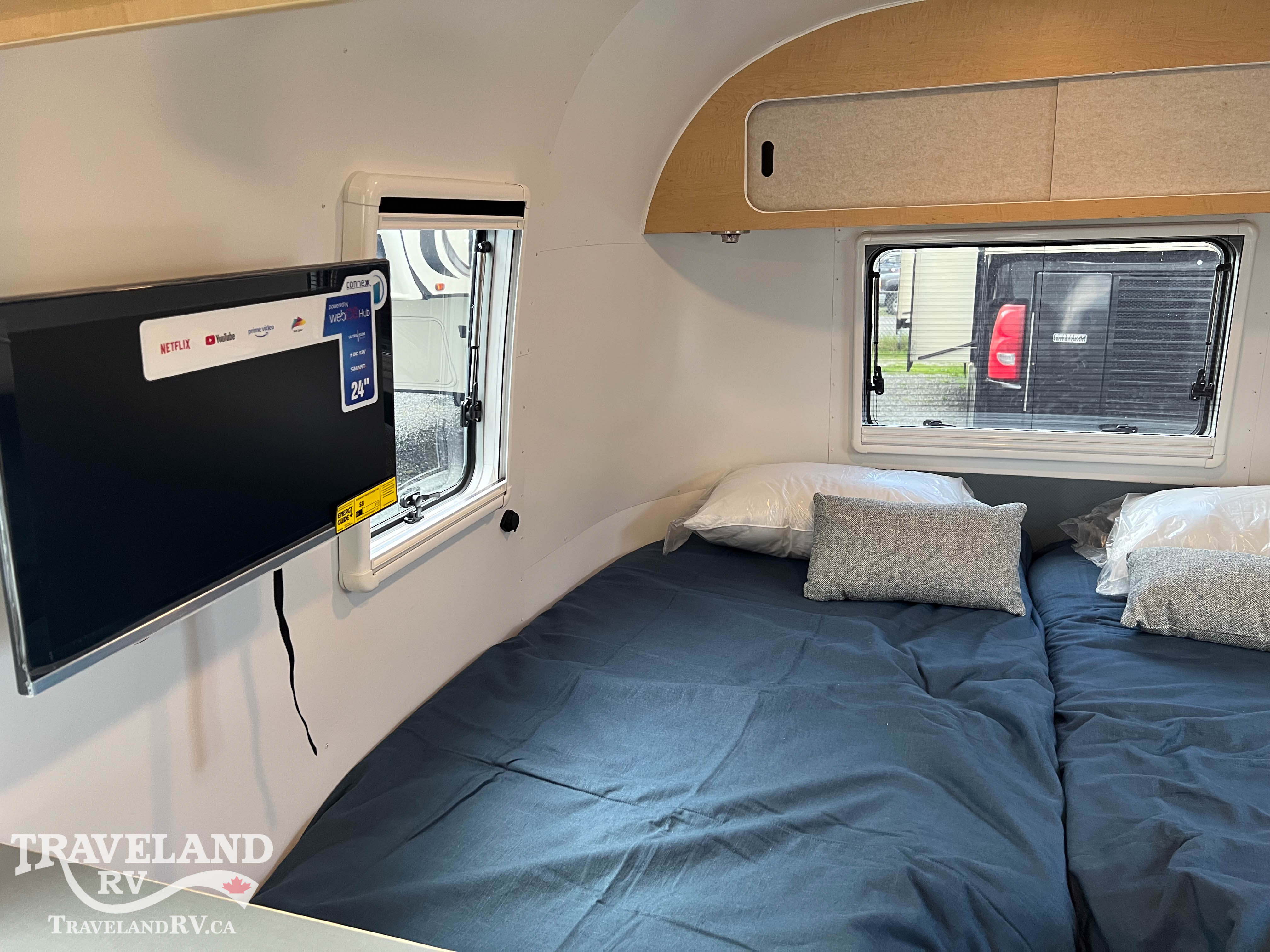 2026 AIRSTREAM 22RB WORLD TRAVELER - Image 17