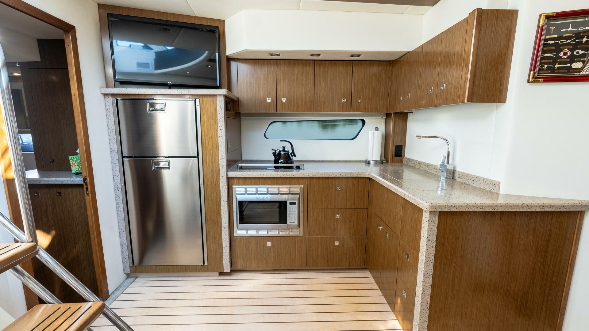 2013 CRUISERS 48 Cantius Base - Image 31