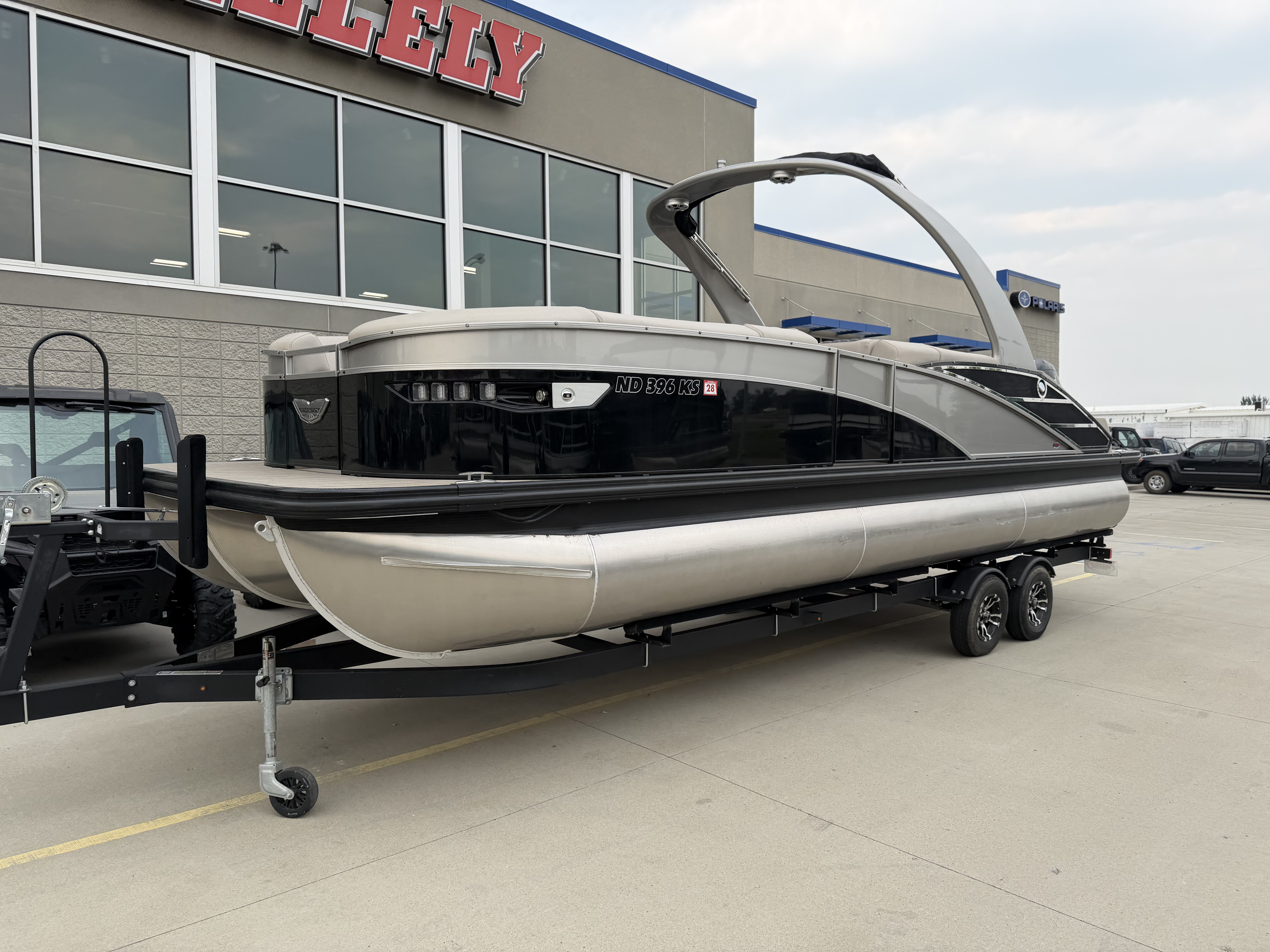 2019 Bennington 25 RXSBA - Image 2