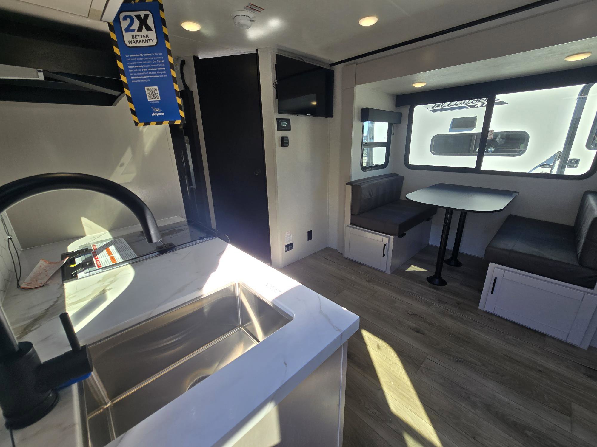 2026 JAYCO JAY FEATHER AIR 19MBS - Image 9