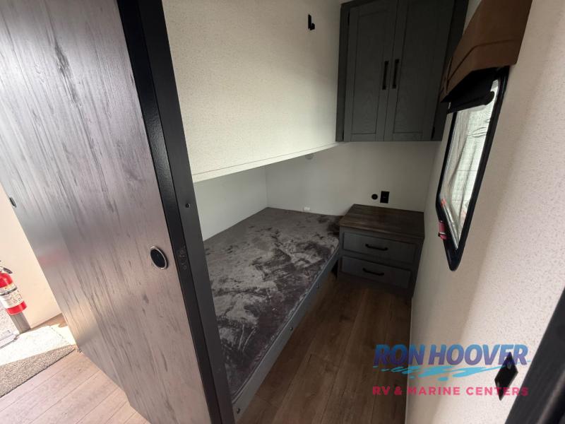 2026 PALOMINO 337BH - Image 7
