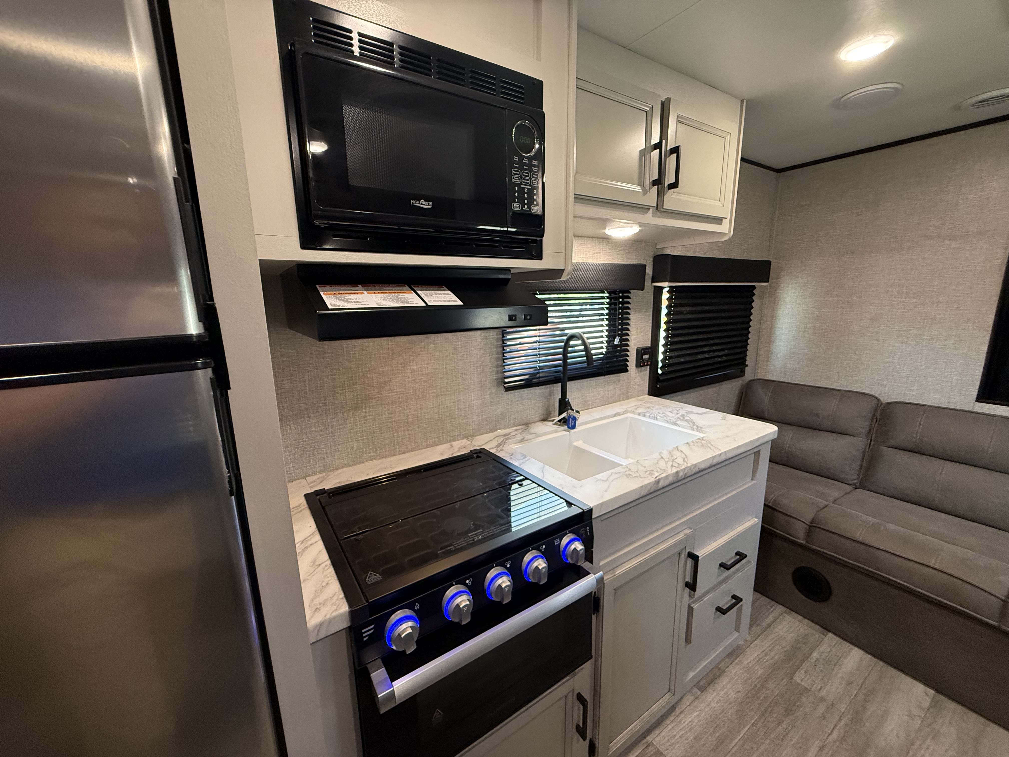 2022 JAYCO JAY FLIGHT 264BH - Image 16